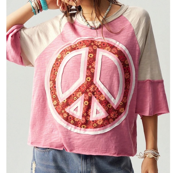 Floral Print Peach Sign Patch Cotton Oversized Top - Picture 1 of 6